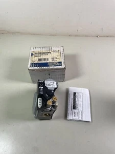 White Rodgers EMERSON 36G54-238 GOODMAN 0151F00000PS Manifold Gas Valve NOS - Picture 1 of 8