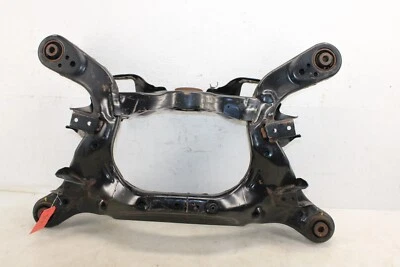 Submarco trasero Infiniti Q60 2017-2020 AWD travesaño OEM JF47 Foto 1 de 4