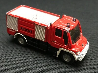 Suki Fire Rescue Truck Collectable Scale 1:64 - Image 1 of 4