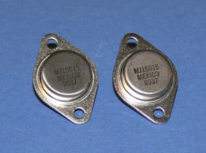 MJ15015 POWER Transistor Silicio NPN 200V 15A 180W TO3 Lotto Con 2 Pezzi - Foto 1 di 2
