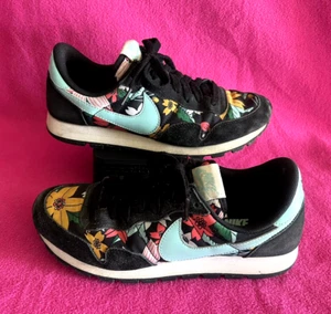 Women's Nike Air Pegasus 83 Size 9 Floral Print Trainers #725079-001 No Box - Picture 1 of 13