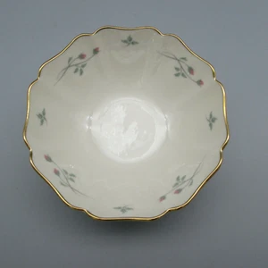 Lenox Fine China ROSE MANOR Small Candy / Jewelry Dish - Picture 1 of 4