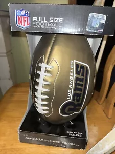 Los Angeles Rams Full Size Gold Football mit Display T inklusive mit Originalkarton - Bild 1 von 5