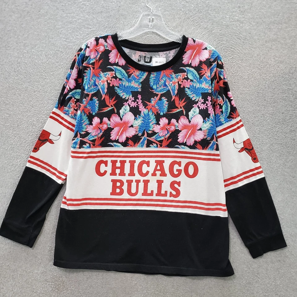 Camiseta Top Grande Negra Floral Chicago Bulls para Mujer Logo Baloncesto Hawaiano LEER Foto 1 de 4