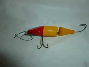 Vintage 4 Inch Jointed Wood Val Products Val-Piky- Lur Fishing Lure  Lot O-380 - Picture 1 of 9