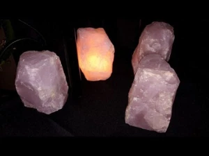 Lampade da montagna al quarzo rosa - quarzo grezzo - piccole - Foto 1 di 9