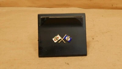 Cajón bandeja ceniza con banderas Ferrari 360 430 550 575 67505800 Foto 1 de 4