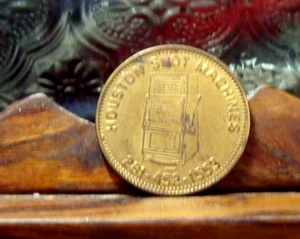 HOUSTON SLOT MACHINES ARCADE TOKEN CLOWN on REVERSE - Picture 1 of 2
