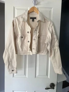 Forever 21 Cropped Denim Jacket M Cream Off White Button Front Y2K Streetwear - Picture 1 of 5