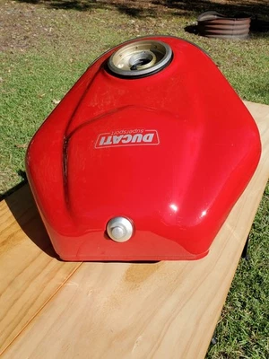 油箱摩托车 — 第 1/4 张图片