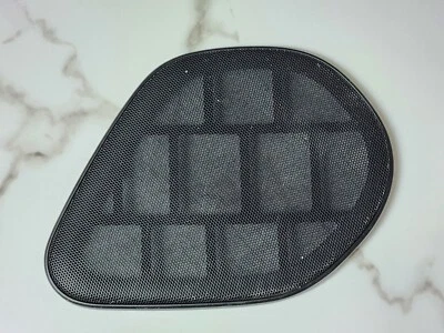 Nissan Máxima 1996 lado izquierdo cubierta de altavoz de puerta delantera OEM (delantero del conductor) Foto 1 de 4