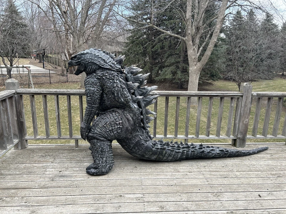 罕见哥斯拉套装/角色扮演“怪物人”Cleve Hall 创作 — 第 1/4 张图片