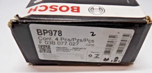 Bosch Rear Disc Brake Pad Set BP978 With Hardware Kit And Wires - Picture 1 of 13
