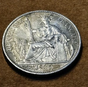 Hermoso 50 centavos de plata Indo China francesa 1936 sin circular brillo completo -C - Imagen 1 de 2