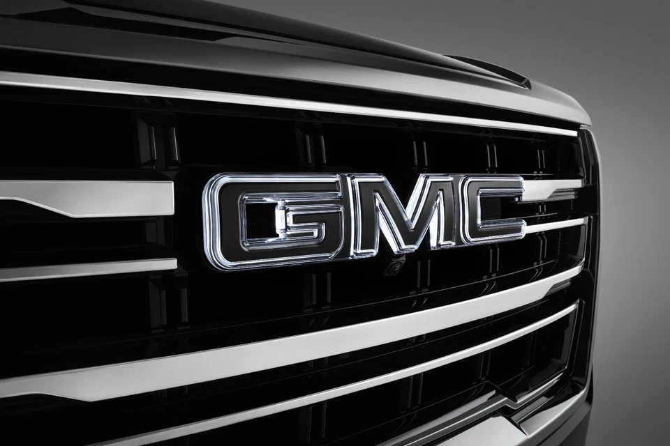 2021-2025 GMC Yukon Illuminated Front Emblem Black Grill OEM GM 85086308 - Image 1 of 1