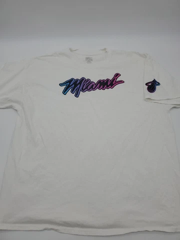 NBA Miami Heat 2XL Sport White Logo Men T-shirt..T176 Cover