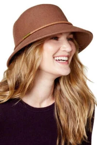 Nine West Wool Felt Cloche Hat Camel Beige One Size NWT! $58 - Picture 1 of 4