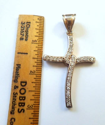 Colgante cruz grande con circonita cúbica, plata de ley Foto 1 de 4