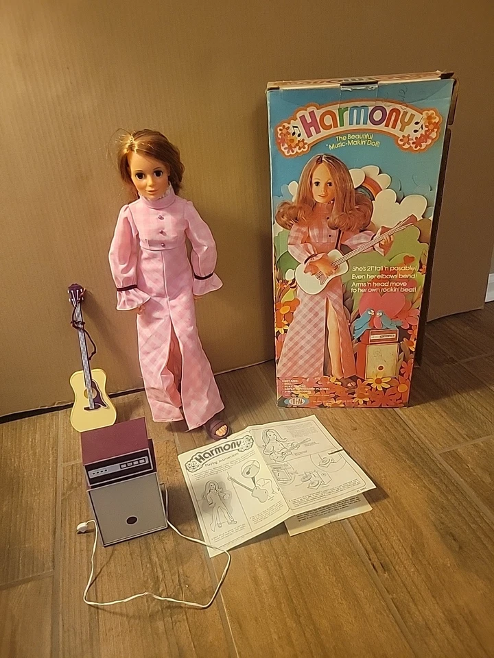 Ideal Harmony Beautiful Music-Makin' Doll 21 英寸 带放大器及吉他 带盒。 — 第 1/1 张图片