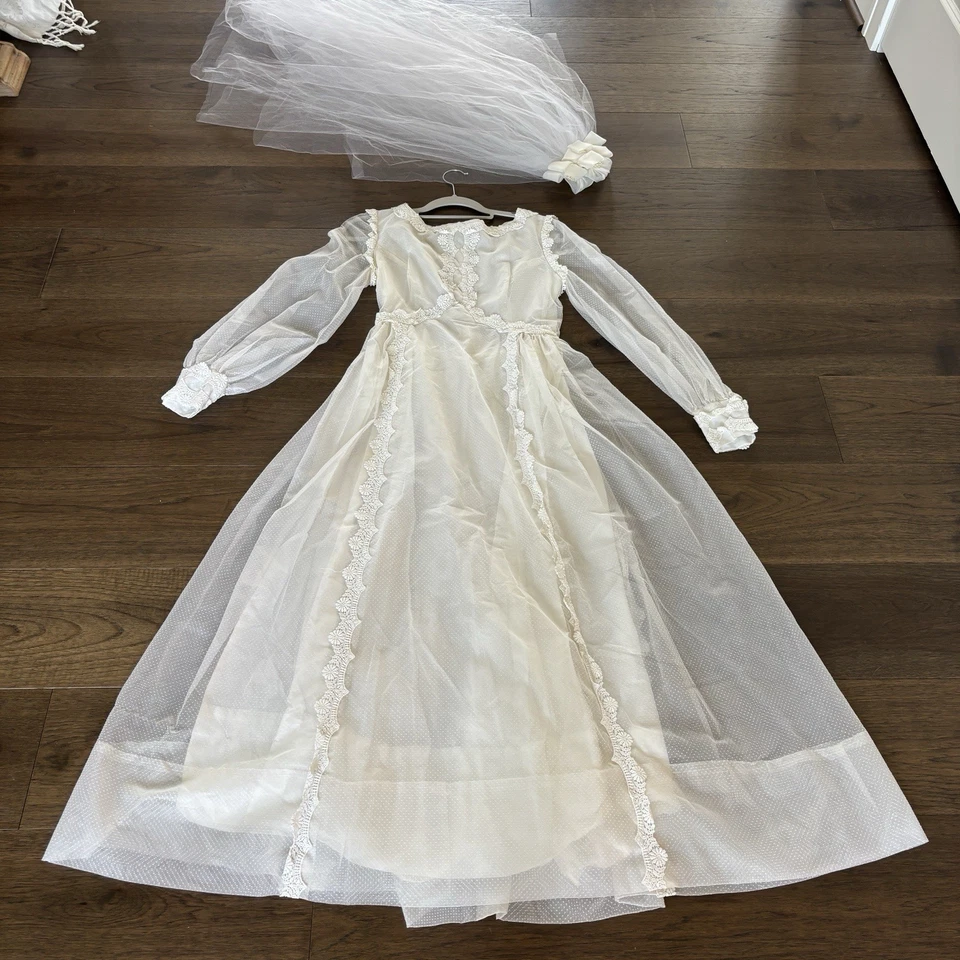 Vintage 1960s Wedding Dress Swiss Dot Organza Floral Button Sleeve with Veil - Image 1 of 4