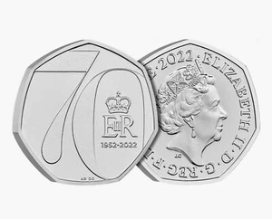 MONEDA DE 50P DE PLATINO DE REINAS 2022 Reina Isabel II SIN CIRCULAR - Imagen 1 de 4