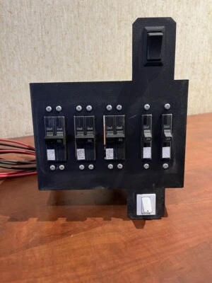 Кронштейн автоматического выключателя от Generac MMG45IF4 с выключателями и шатунным переключателем - Изображение 1 из 4