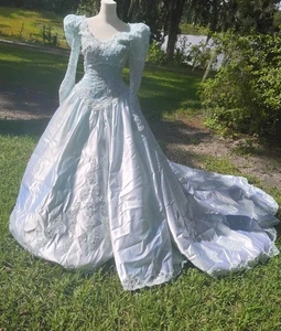 Alfred Angelo Powder Blue Wedding Bridal Gown Puffy Sleeves Vintage Szs - Picture 1 of 24