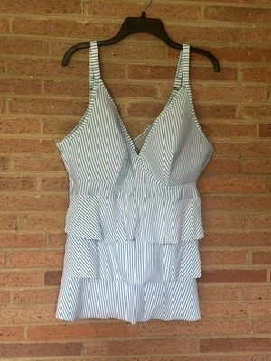 Lane Bryant Cacique Swim Tankini Top Size 18 Wirefree Stripe Seersucker  - Изображение 1 из 4