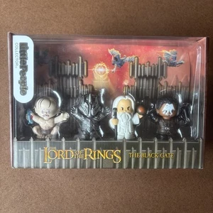 Fisher Price Little People Lord of the Rings The Black Gate Collector Set - Picture 1 of 13