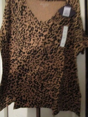 Womens Plus Size Leopard Print Short Sleeve V-Neck Slim Fit T-Shirt Ava & Viv 3X - Image 1 of 4