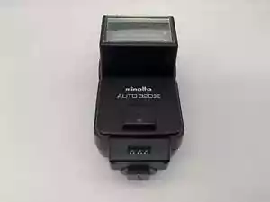 Minolta Auto 320X Blitzgerät Kamera Blitz Aufsteckblitz Flash Licht - Bild 1 von 3