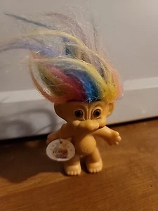 Russ Vintage Troll Puppe mit Regenbogenhaar 3" braune Augen - Bild 1 von 3