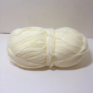 8 Ounces  Mystery Yarn Ivory Worsted Weight Acrylic - Picture 1 of 4