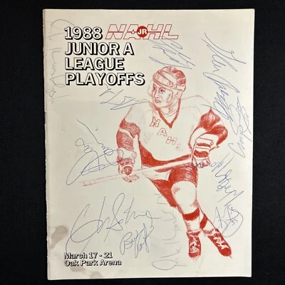 Vintage Autographed JUNIOR A Program Signed by Wayne Gretzky & other H.O.F.er’s! - Image 1 of 4