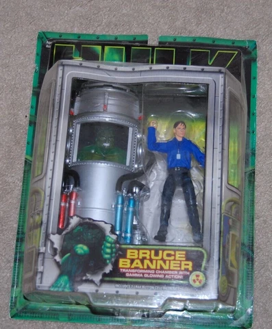 The Hulk Movie Bruce Banner Transforming Chamber Toybiz 2003 Cover