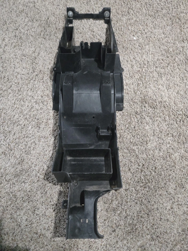 Kawasaki ZZR600 ZX600J 2007 OEM parte trasera trasera bandeja de batería de plástico Foto 1 de 4