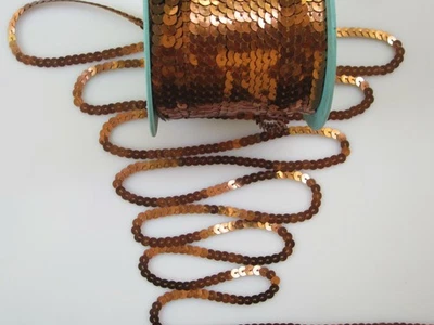 Punta de adorno de lentejuelas 80/10/5 metros elegante Braun2B 5 mm lavable 0,19 € / metro N Foto 1 de 4