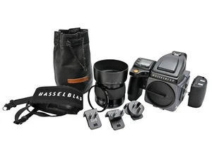 Hasselblad H6D-50C Medium Format Digital Camera + 80mm 2.8 Lens & Accessories - Picture 1 of 13