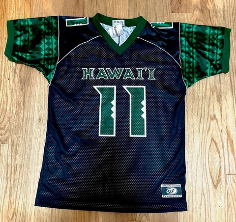 NCAA #11 Hawaii Warriors Black Jersey Youth Size X-Large New w tags Cover