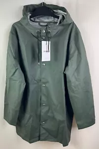 Stutterheim Stockholm Lightweight Raincoat, Green, Size M - Picture 1 of 3