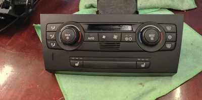 BMW 330i 2006 calefacción aire acondicionado control de clima 6411 6958536-01 climatización digital SW:89 HW:11 Foto 1 de 4