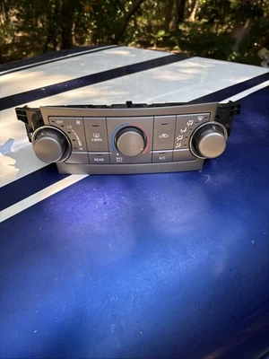 Grupo de control de calefacción Toyota Highlander. Retirado de un 2010. Foto 1 de 4