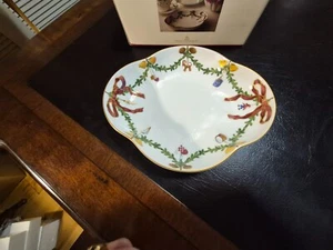 Royal Copenhagen Stern geriffelt Akzent Schale #350 7" x 8,5" Weihnachten Schleife EXC MIT BOX - Bild 1 von 6
