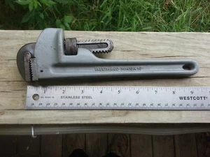WESTWARD 3MA10A 10" Straight Aluminum Pipe Wrench, - Picture 1 of 7