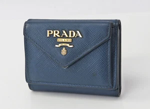 Auténtica Cartera Monedero Compacta Triple Plegable Cuero Saffiano Azul Marino PRADA #59097 - Imagen 1 de 12