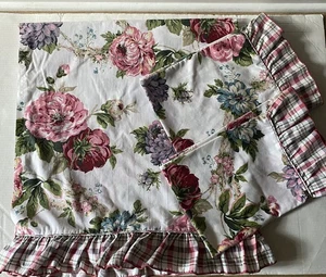 Waverly Queen Flat Sham 2 Pillowcases Rose Plaid Ruffled Cotton Blend - Picture 1 of 4
