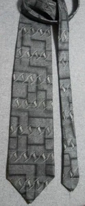 Haggar Collection Gray & Black on Gray Background Pattern Silk Tie Made In USA - Picture 1 of 6