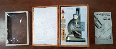 Vintage TASCO Deluxe High-Quality Microscope #981-5 w/Original Wood Case & book - Image 1 of 4