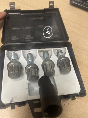 Vauxhall  Locking Wheel Nut SET Corsa C Astra H Zafira A,B Tigra Meriva 17mm (6) - Image 1 of 3