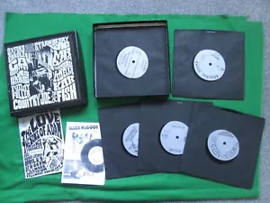 MIND DESTRUCTION - ARTIFACTS FROM THE PSYCHEDELIC DUNGEON - 7" SINGLE - BOX SET - Bild 1 von 3